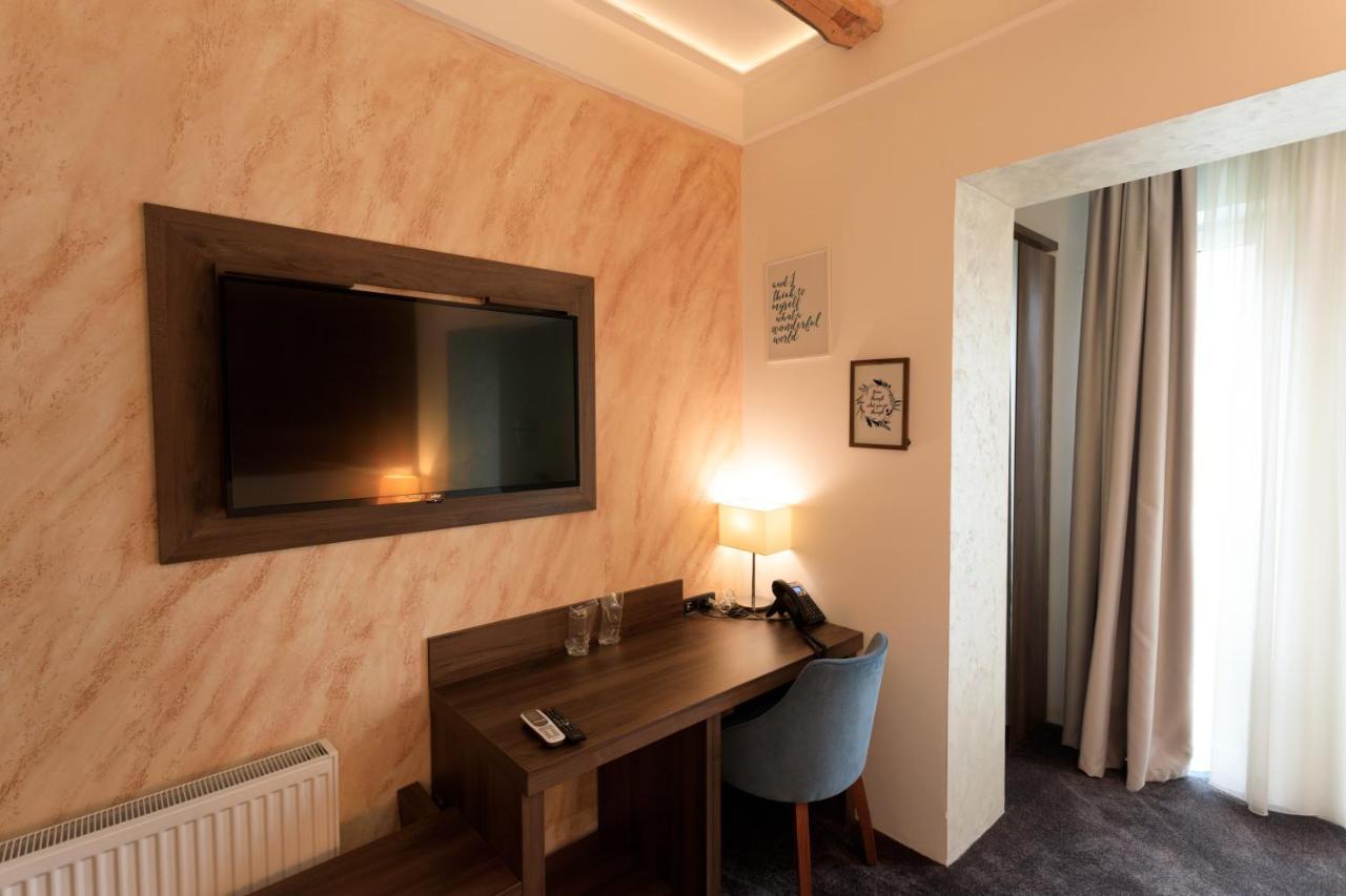 Elements Hotel